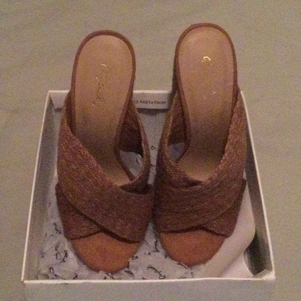 Qupid Jute Cross Strap -Camel- New in Box- Size 7!